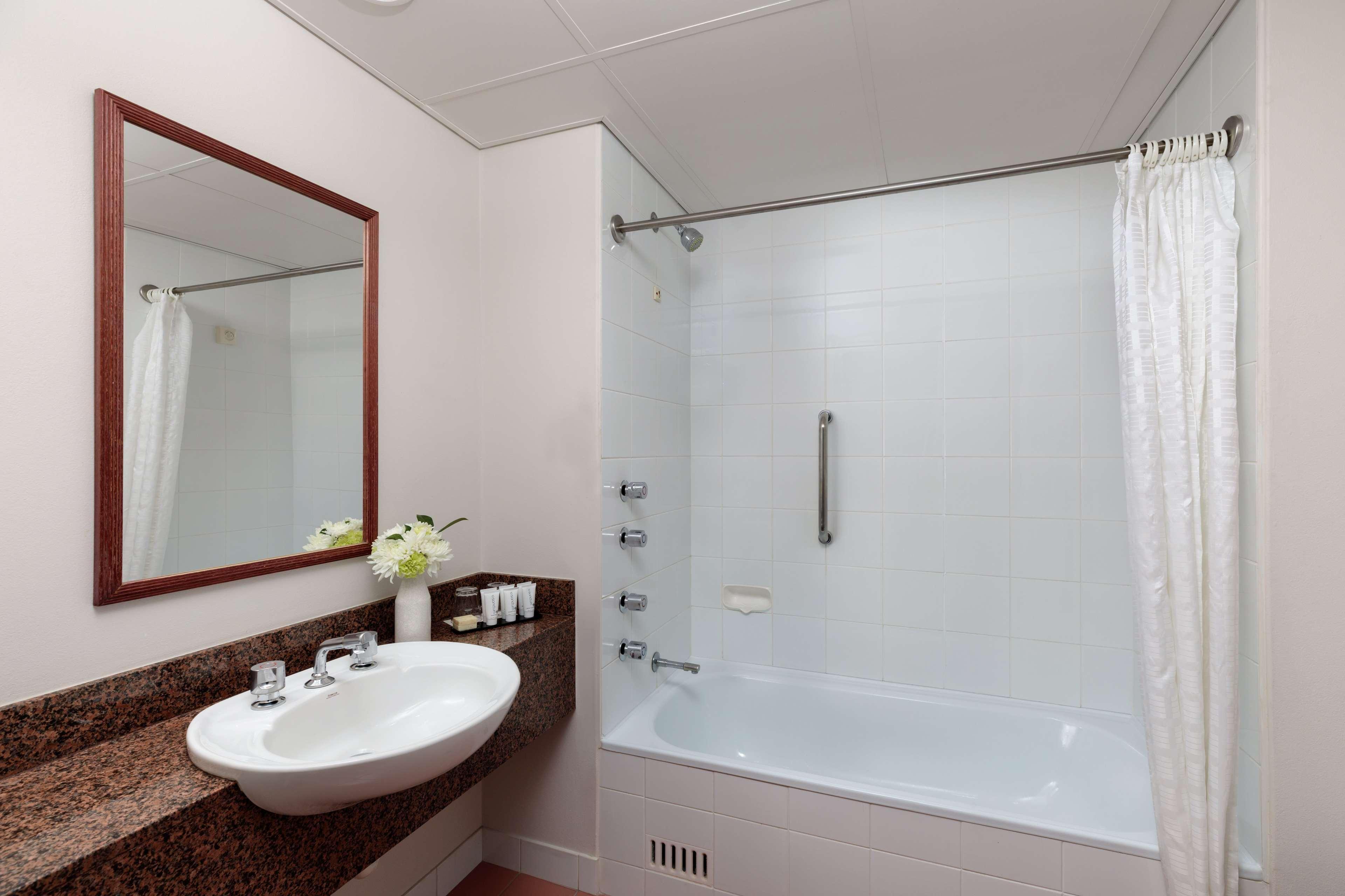 Rydges Hotel 4*