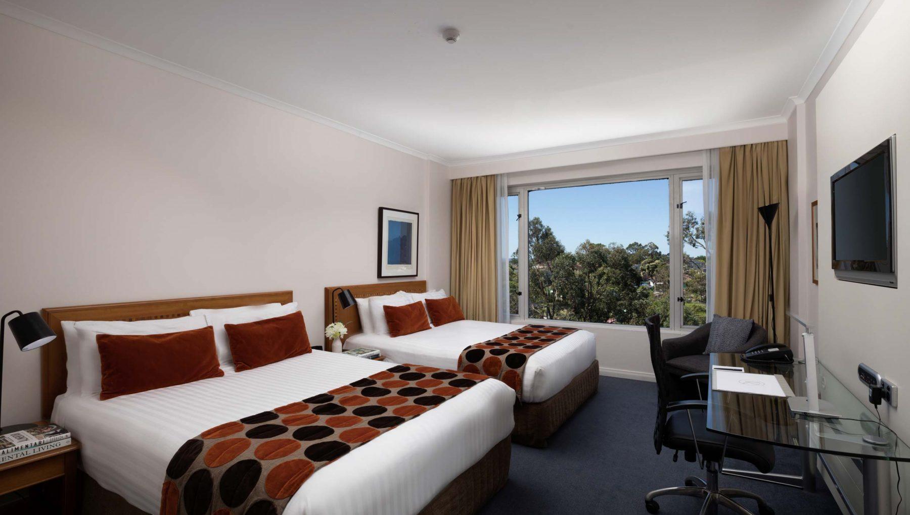 Rydges Hotel 4*